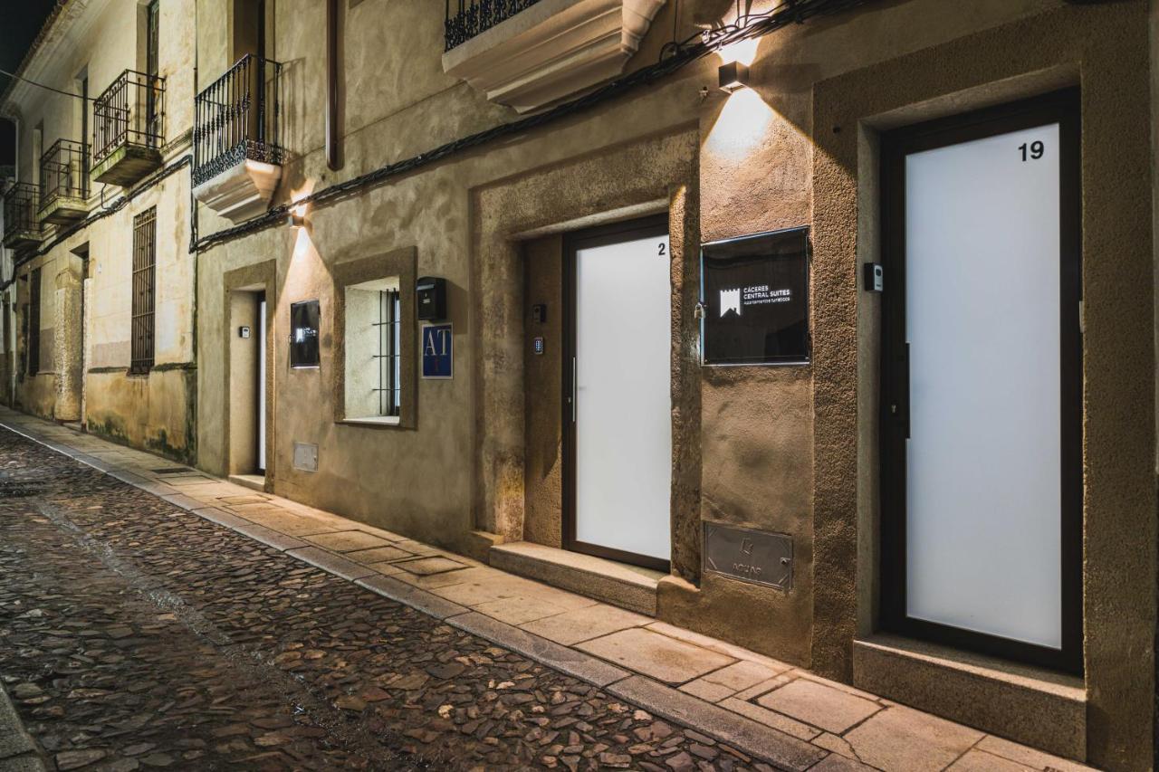 Apartamentos Caceres Central Suites 外观 照片